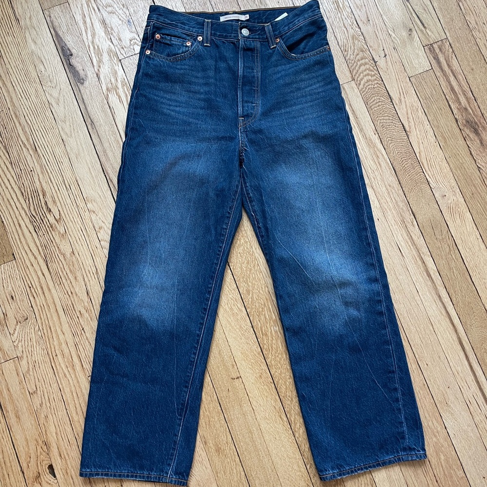 Levi’s ribcage straight (size 29)